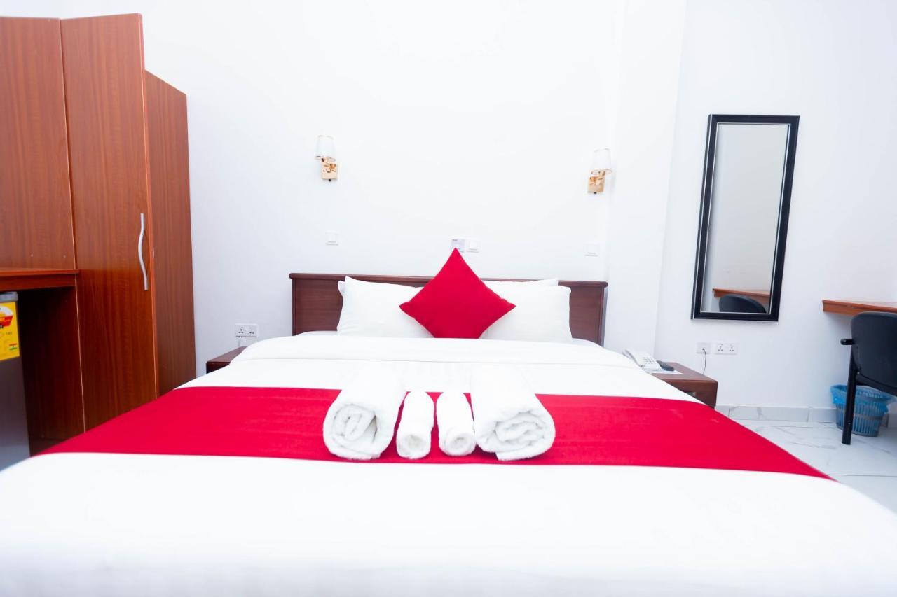 Sky Plus Hotel & Resort Ho Exterior foto
